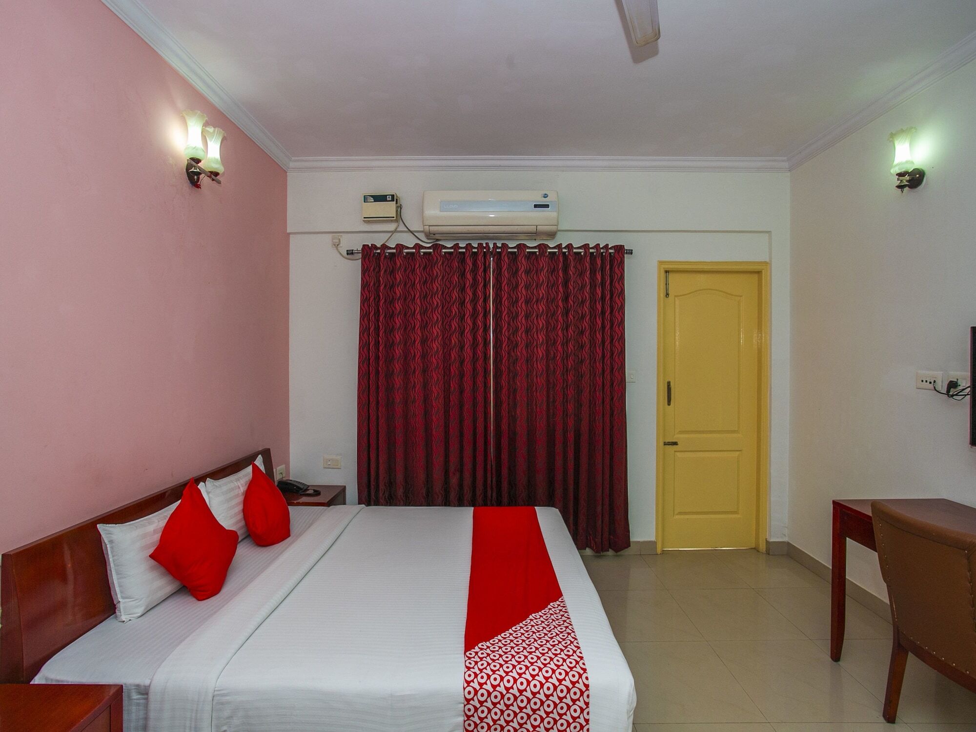 Oyo 23360 White Bricks Inn Bangalore Eksteriør bilde